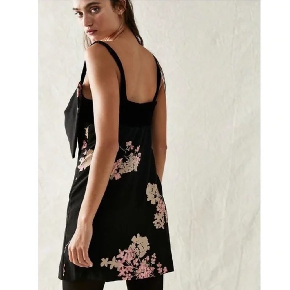 NEW Free People Tie A Bow Mini Dress Black Combo Floral Velvet Smocked - Picture 6 of 7